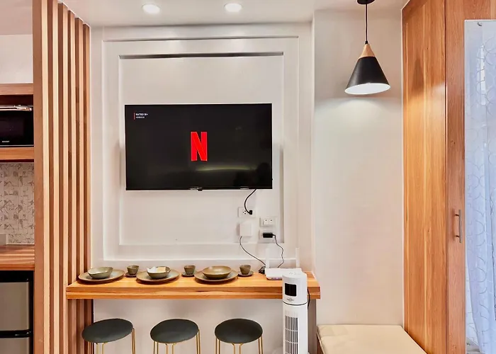 アパート Mountain View In Unit With High Speed Wifi Free Movie Streaming & Swimming Pool セブ市