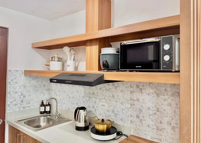 Mountain View In Unit With High Speed Wifi Free Movie Streaming & Swimming Pool セブ市