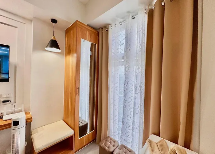 Mountain View In Unit With High Speed Wifi Free Movie Streaming & Swimming Pool アパート